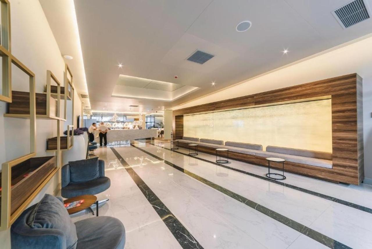 View & More Aparthotel In Batumi Luaran gambar