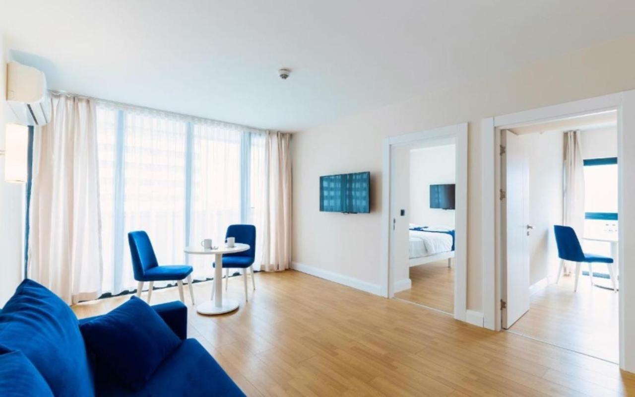 View & More Aparthotel In Batumi Luaran gambar