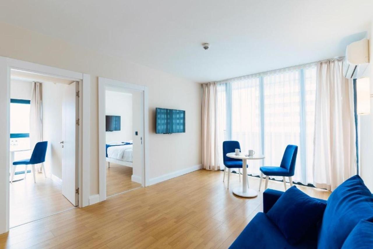 View & More Aparthotel In Batumi Luaran gambar