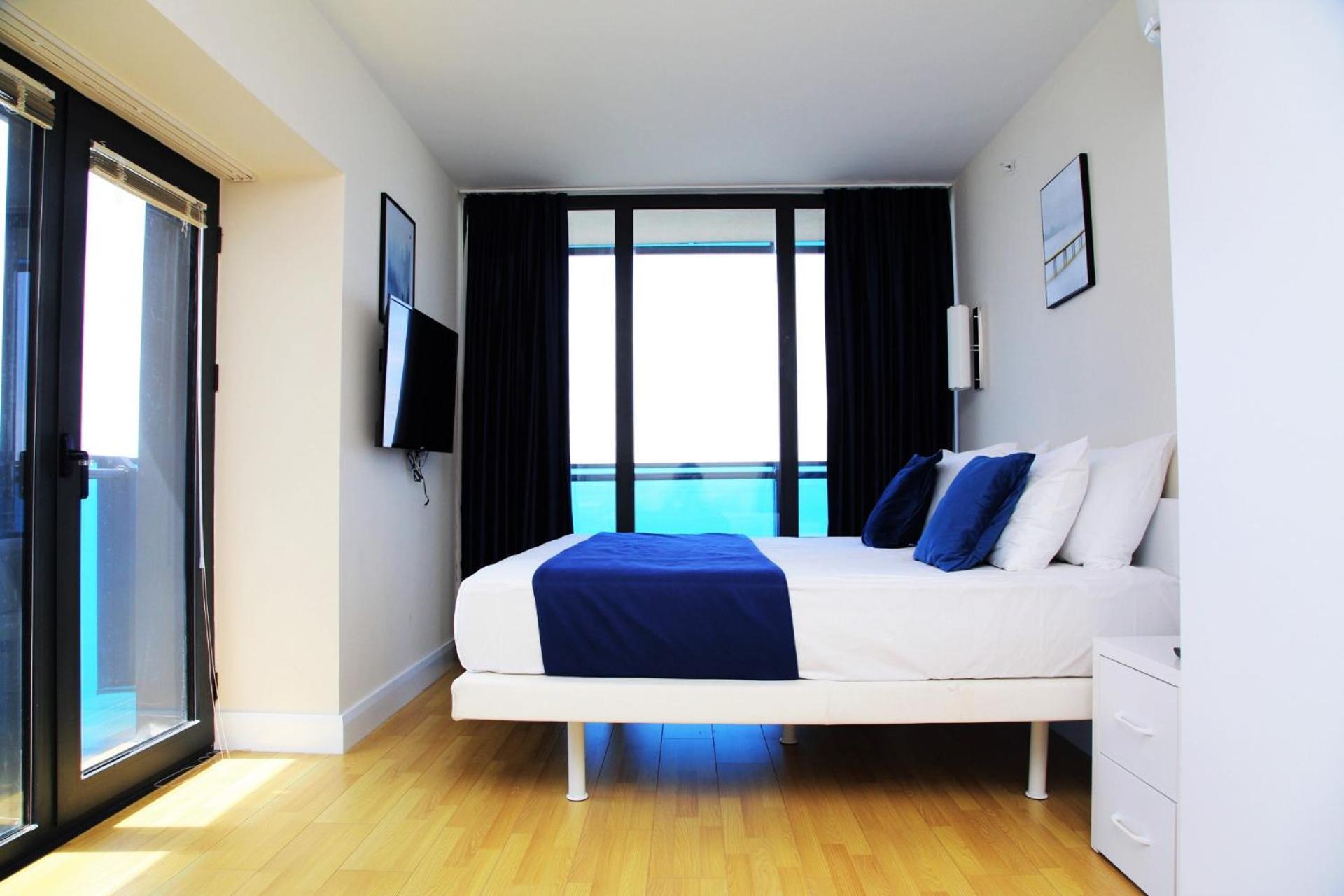 View & More Aparthotel In Batumi Luaran gambar