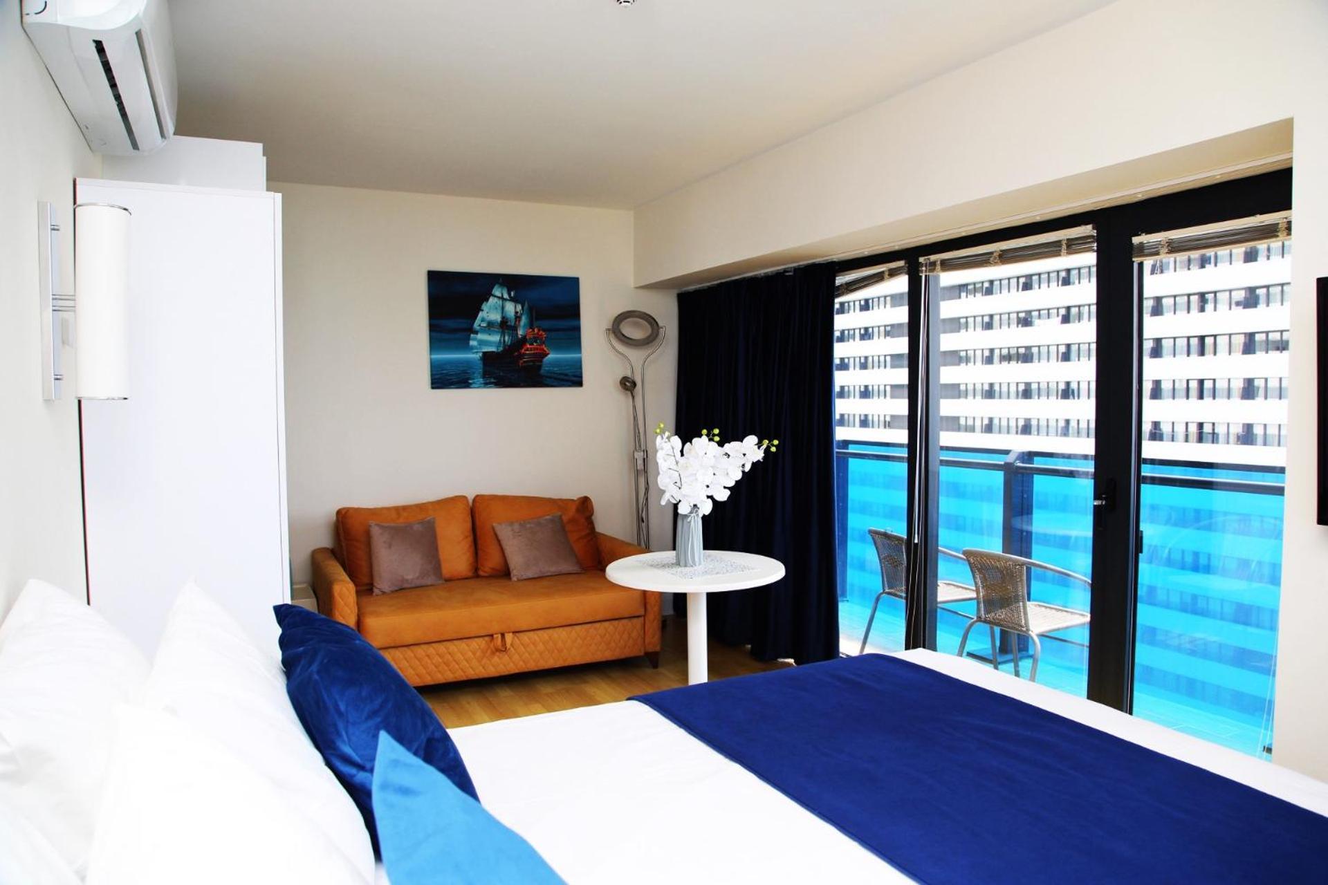 View & More Aparthotel In Batumi Luaran gambar